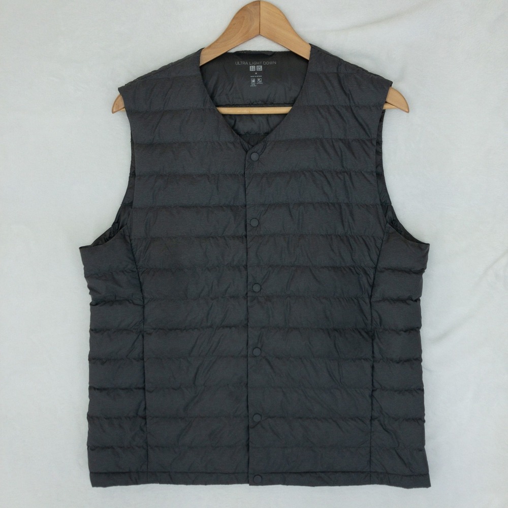 Uniqlo Ultra Light Down Vest Mens Medium Dark Gray Snap Front Packable Puffer
